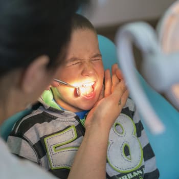 Dítě u zubaře