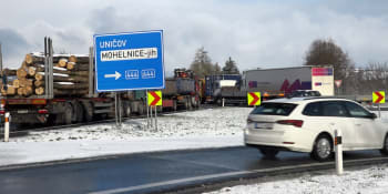 Dálnice D35 ve směru na Mohelnici byla uzavřena kvůli hromadné nehodě