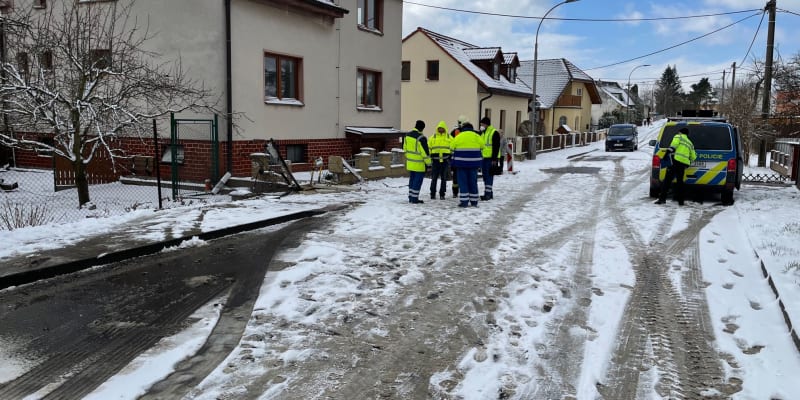 Před osmou hodinou ráno vyjela jednotka hasičů ze stanice Moravské Budějovice k ohlášenému nárazu autobusu.