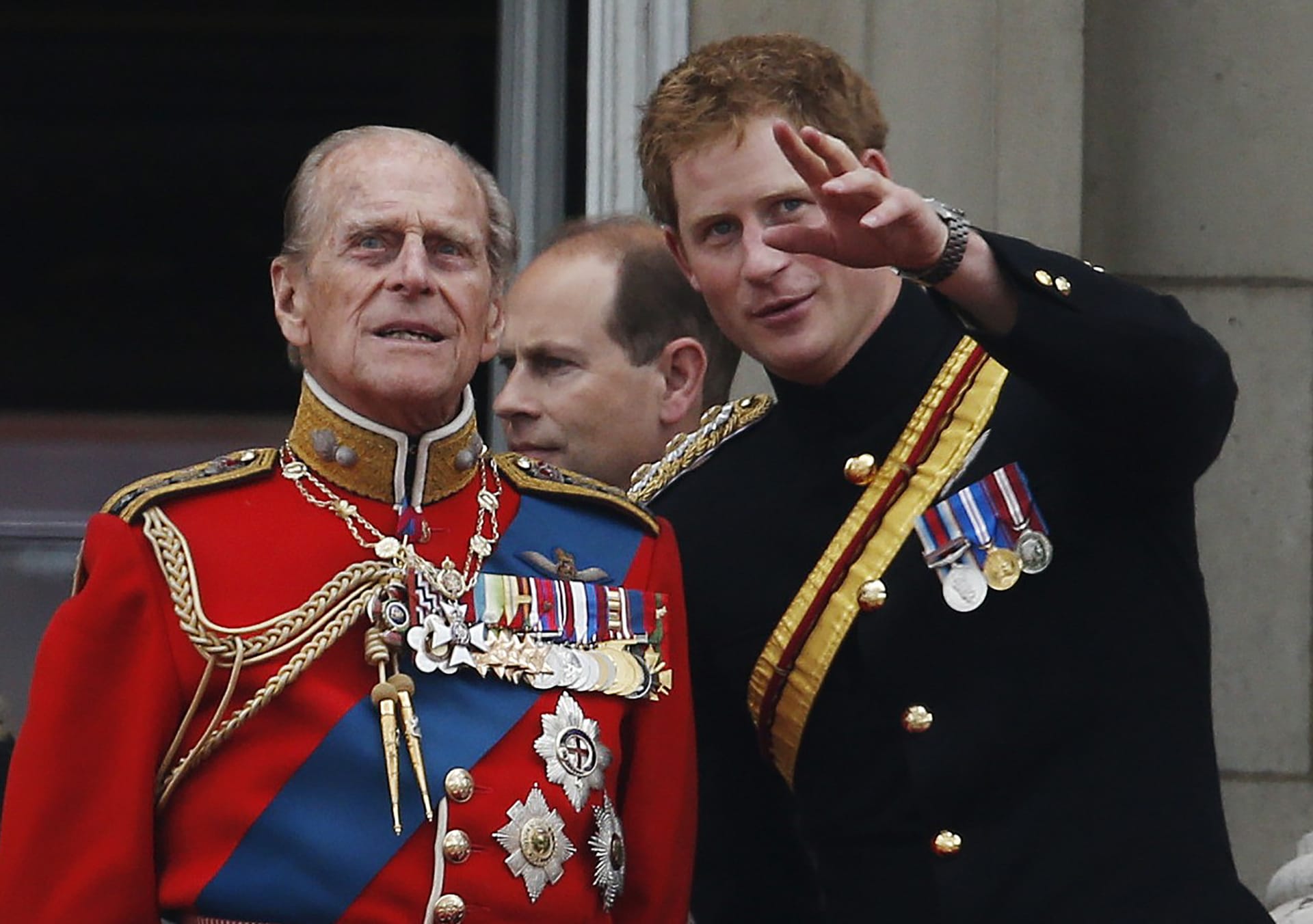 Princ Philip se svým vnukem, princem Harrym