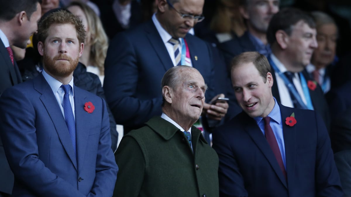 Princ Philip se svými vnuky princem Harrym a princem Williamem