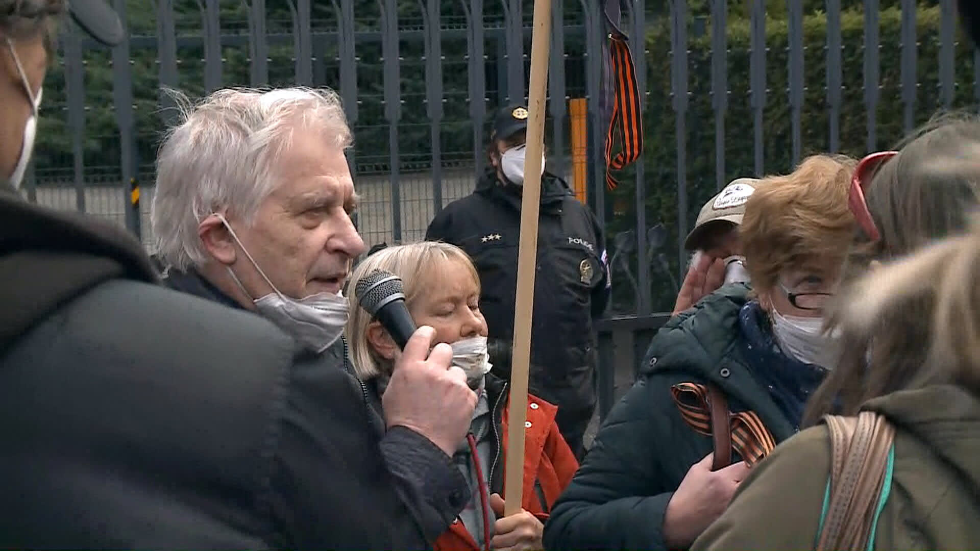 Demonstrace před ruskou ambasádou