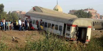 Vážná nehoda osobního vlaku v Egyptě: Zemřelo nejméně jedenáct lidí