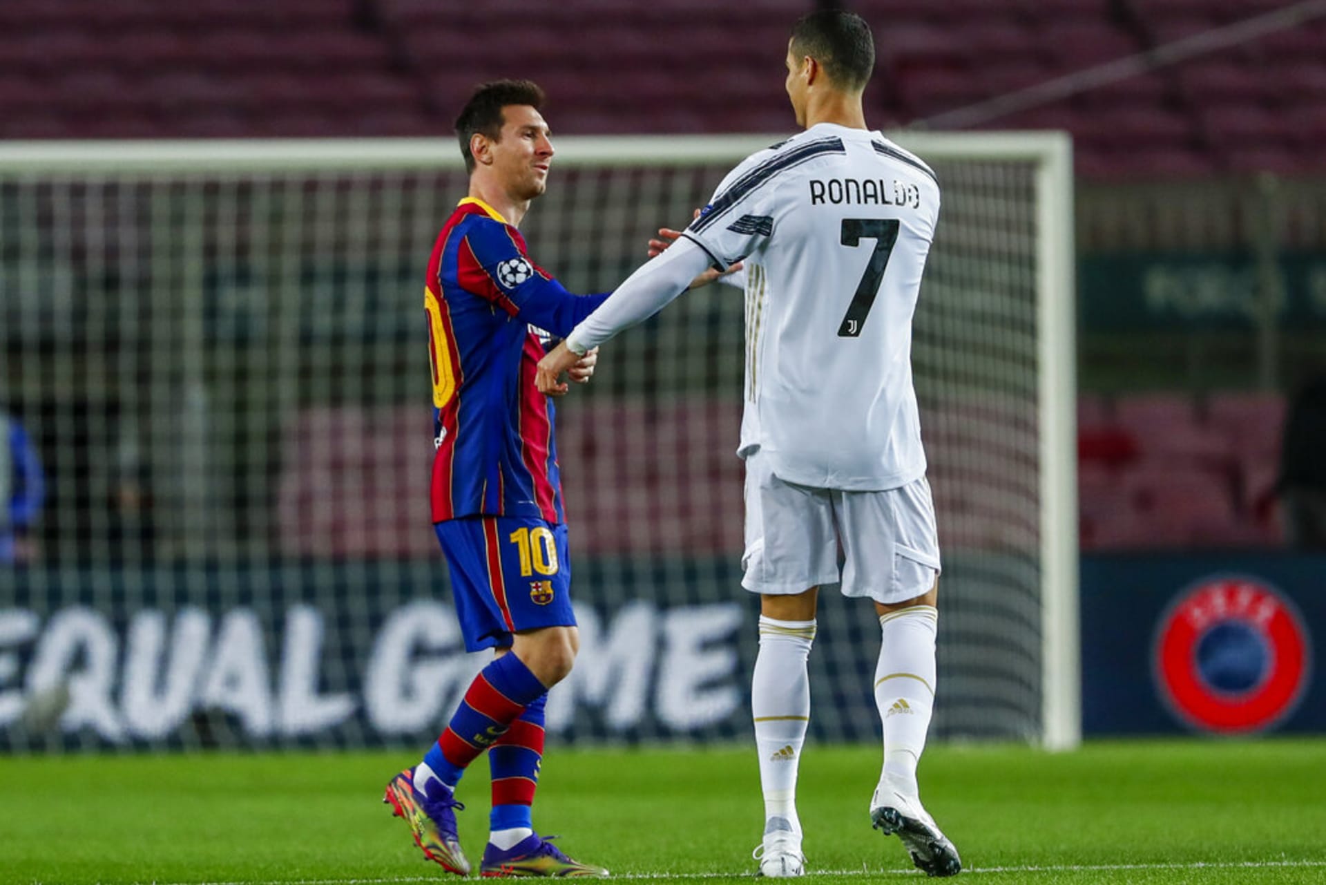 Jedni z nejlepších fotbalistů světa: Lionel Messi (vlevo) a Christiano Ronaldo