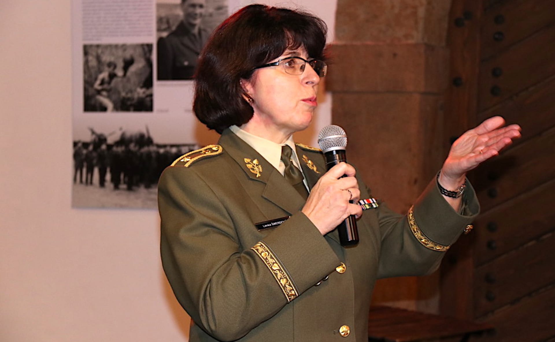 Brigádní generálka Lenka Šmerdová, nejvýše postavená žena v české armádě.