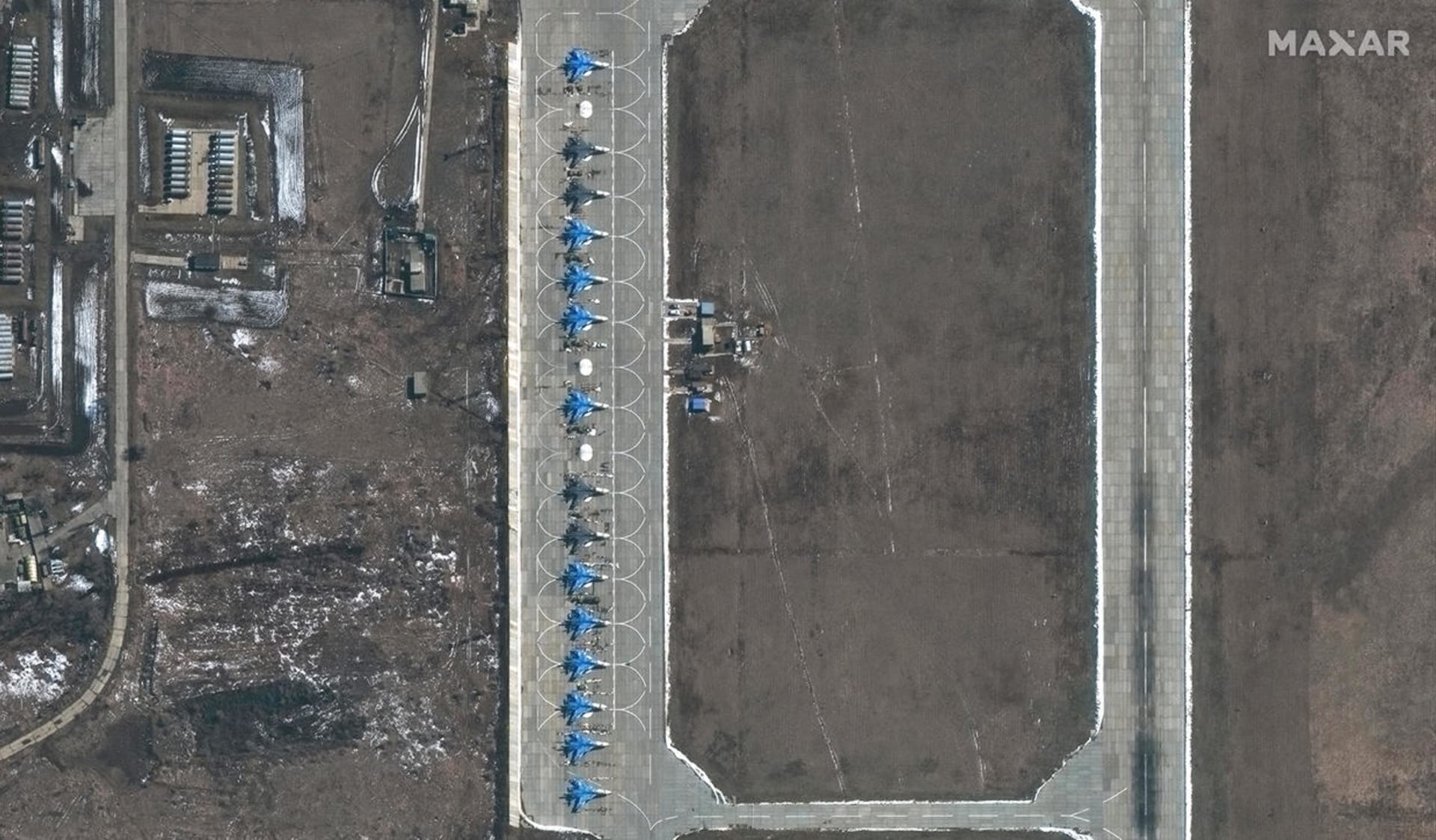 Bombardéry Suchoj Su-34 se nacházejí asi 160 kilometrů od hranice s Ukrajinou. 