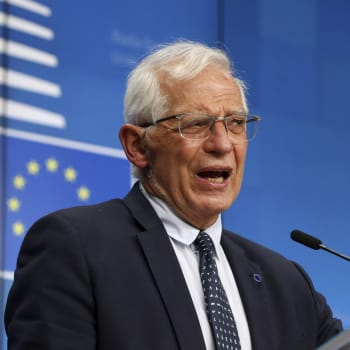 Diplomacie EU pracuje na návrhu sankcí proti Rusku, řekl Borrell. 