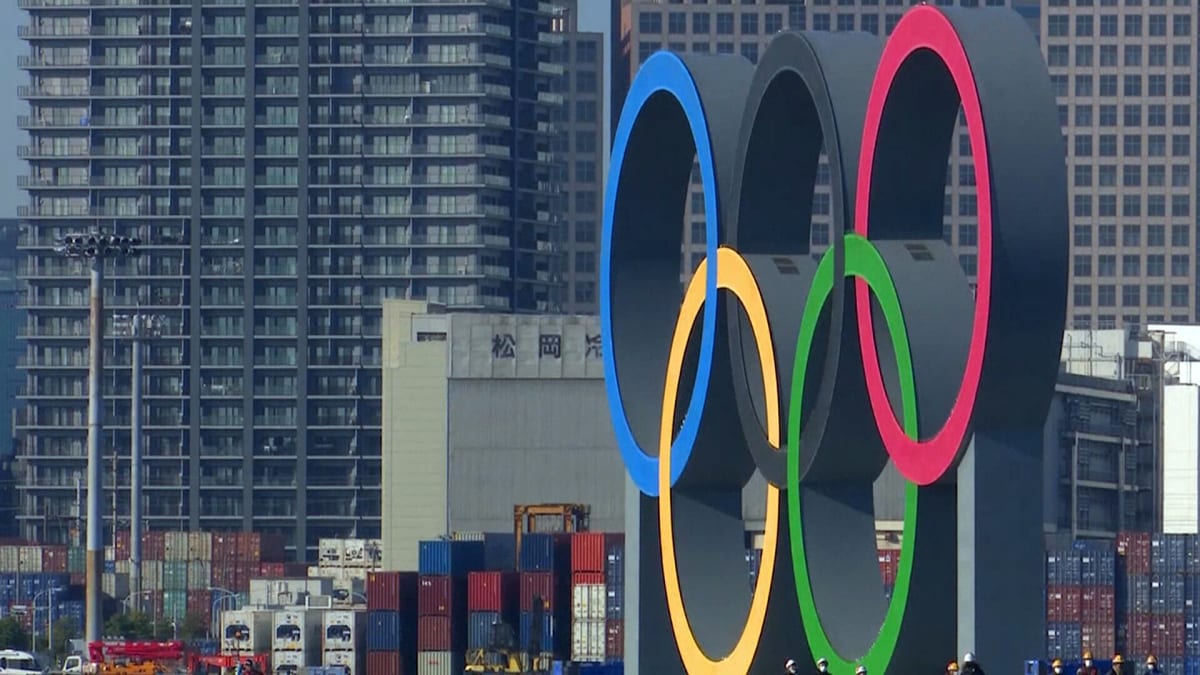 Sportovci na olympiádě v Tokiu nepokleknou na podporu boje proti rasismu. Zakazuje jim to článek 50 olympijské charty. 