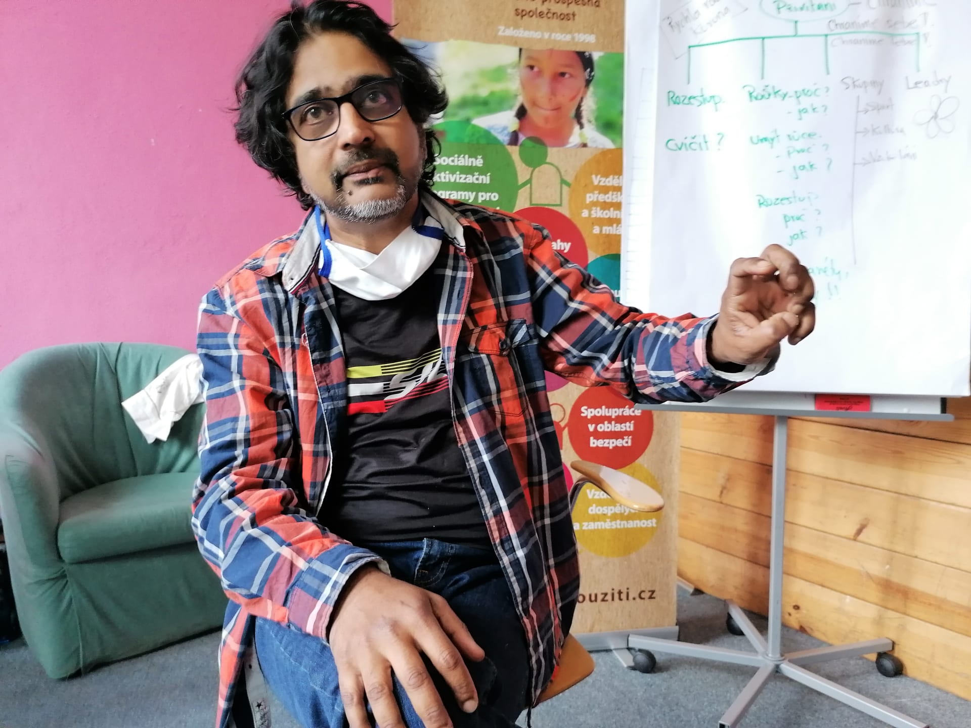 Aktivista Kumar Vishwanathan pochází z Indie a v Ostravě od roku 1997 pracuje s romskou komunitou.