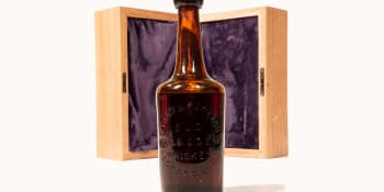Do aukce míří nejstarší whiskey světa. Kolik stojí alkohol z války za nezávislost?