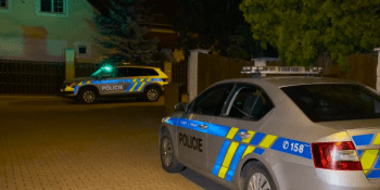 Náměstek středočeské policie měl řídit služební vůz opilý namol