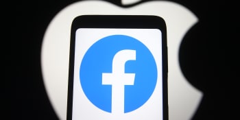 Nová aktualizace iPhonů může rozpoutat ekonomickou bitvu s Facebookem