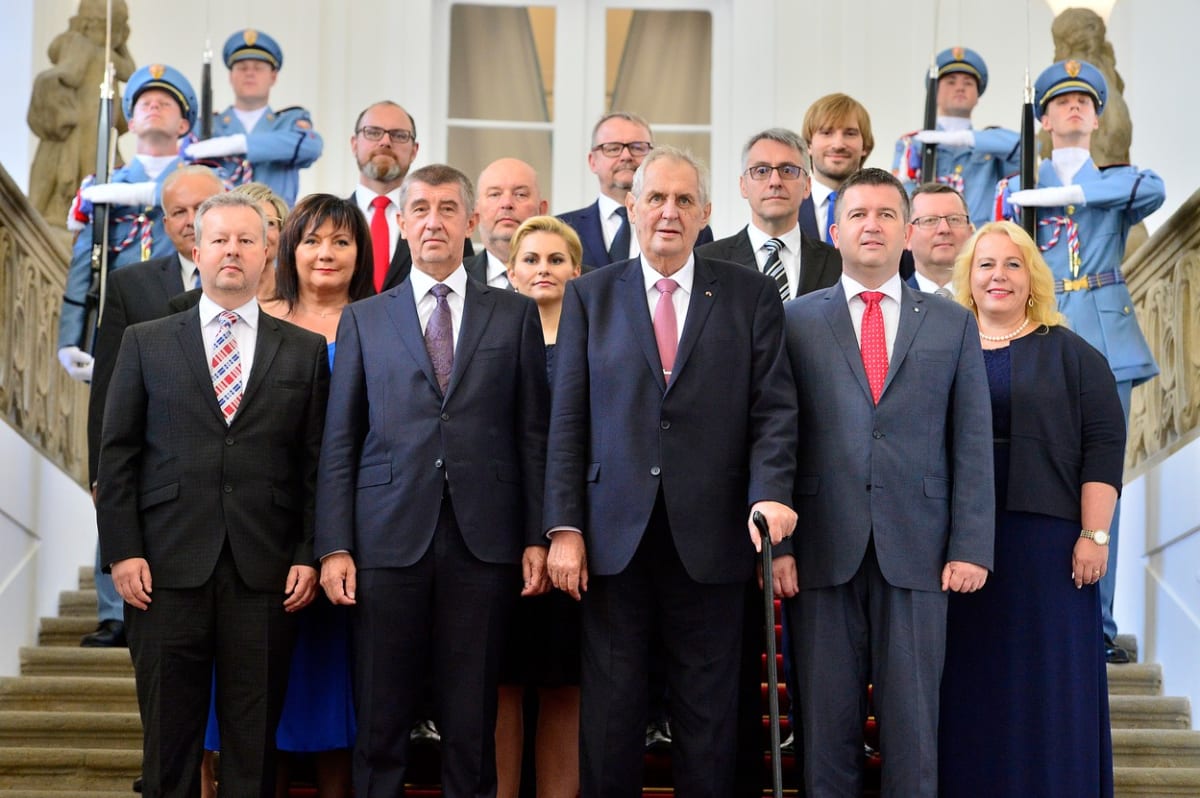 Vláda Andreje Babiše při jmenování prezidentem Milošem Zemanem v červnu 2018
