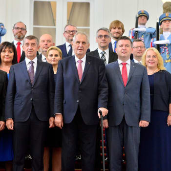 Vláda Andreje Babiše při jmenování prezidentem Milošem Zemanem v červnu 2018