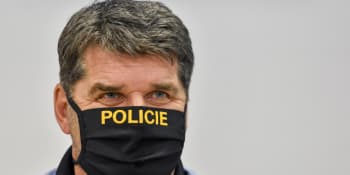 Švejdar čelí trestnímu oznámení. Schůzku s Hamáčkem policejní šéf nehodlá komentovat