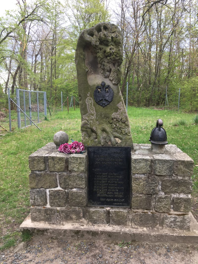Pomník českého generálmajora Františka Jirčíka, jedné z obětí slavkovské bitvy.