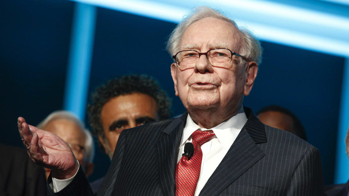 Warren Buffett je šestý nejbohatší člověk planety. Jeho majetek se odhaduje na více než 100 miliard dolarů.