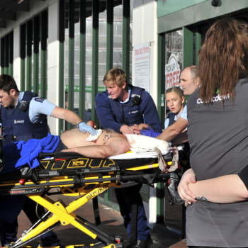 Jedna z pěti obětí útočníka, který ve městě Dunedin npadl nožem lidi v supermarketu
