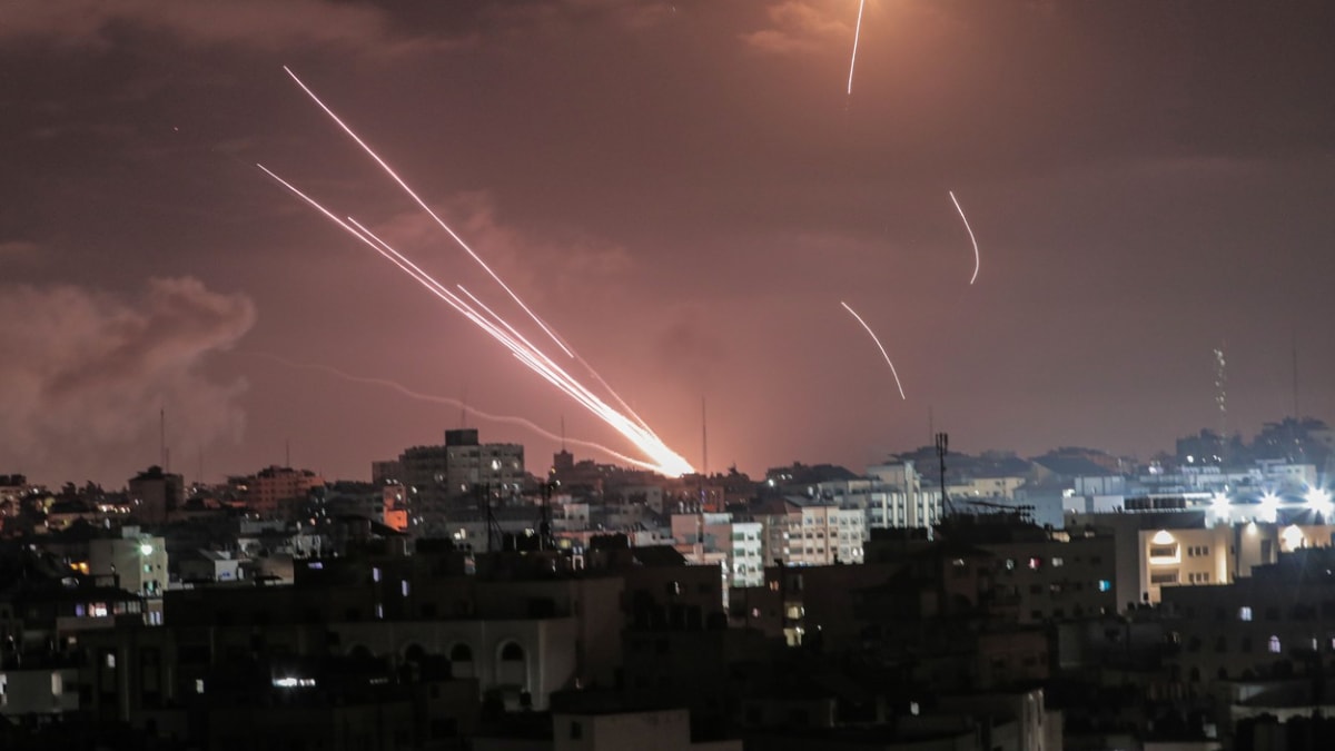 Na Gazu útočí také pozemní vojsko. 