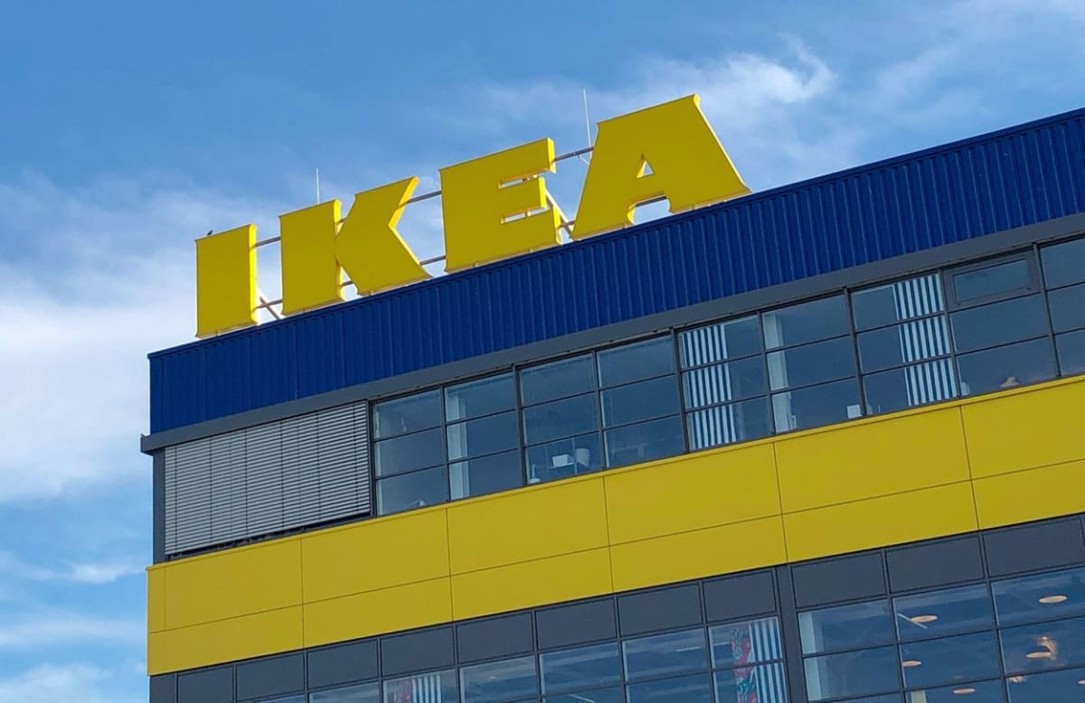 Nábytkářská firma IKEA stahuje z prodeje plastové talíře, misky a hrnky série Heroisk a Talrika.