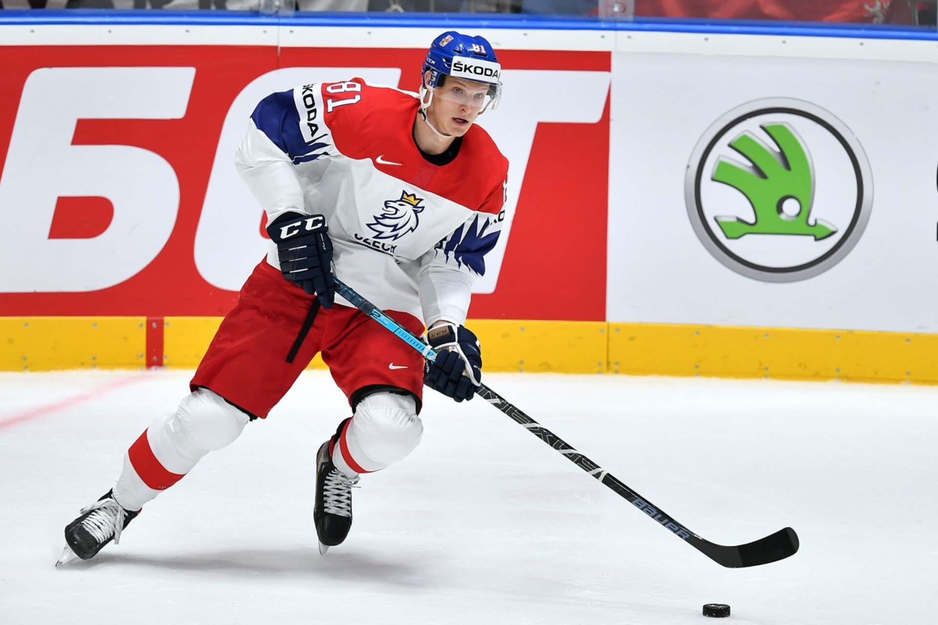 Útočník Dominik Kubalík hraje v NHL za Chicago.