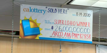 Žena vyhrála v loterii půl miliardy. Vítězný tiket ale vyprala s prádlem