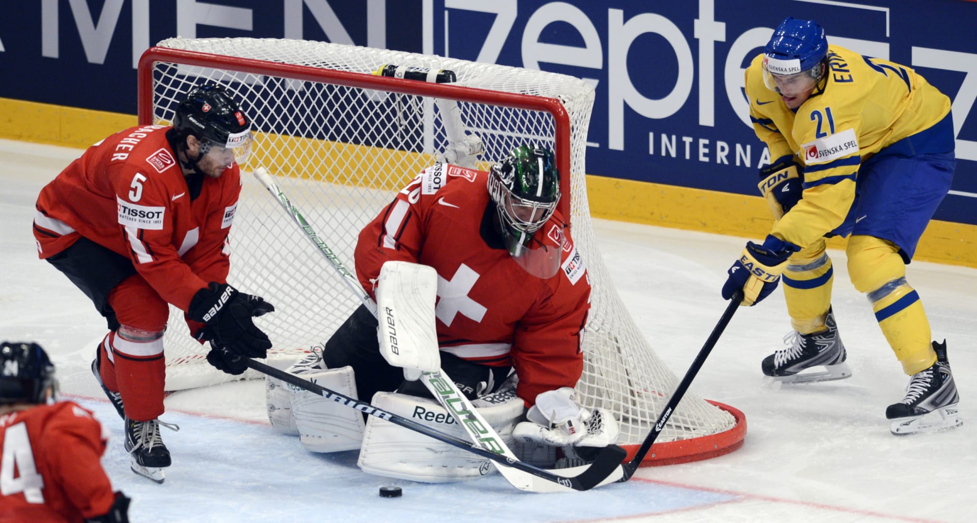 Finále mistrovství světa v hokeji v roce 2013. O zlato se Švýcaři utkali se Švédy, ale prohráli 1:5.