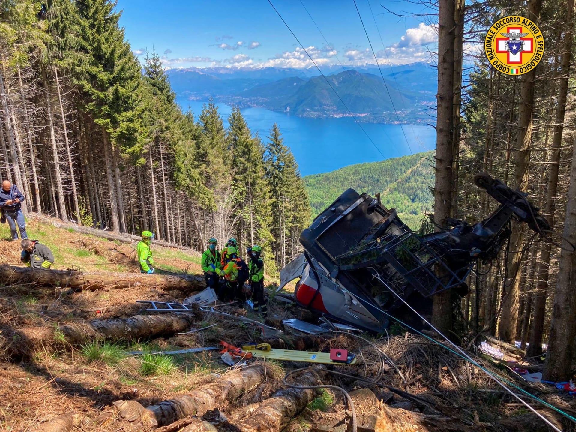 Pád lanovky u jezera Maggiore si vyžádal 14 obětí (autor: Corpo Nazionale Soccorso Alpino e Speleologico)