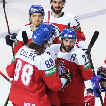 Konečně se česká reprezentace dočkala na hokejovém mistrovství světa výhry. Zdolání Bělorusů však mělo řadu much.