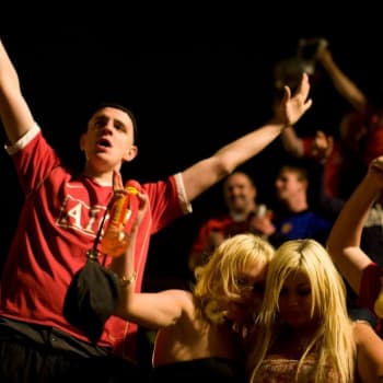 Fanoušky Manchesteru United napadli polští chuligáni. (ilustrační fotografie)