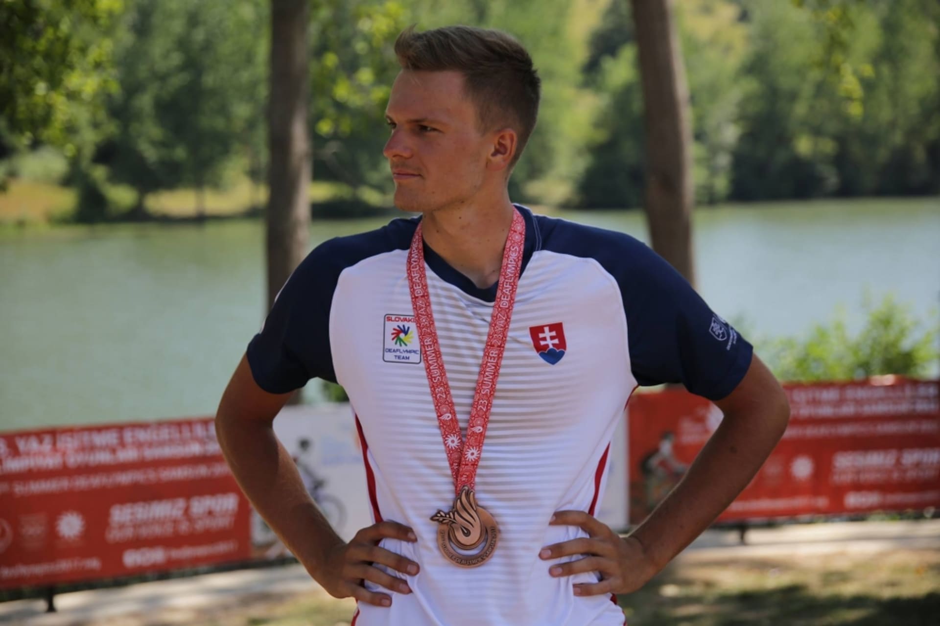 Cyklista Adrián Babič zemřel tragicky při tréninku. (Autor: Deaflympijský výbor Slovenska)