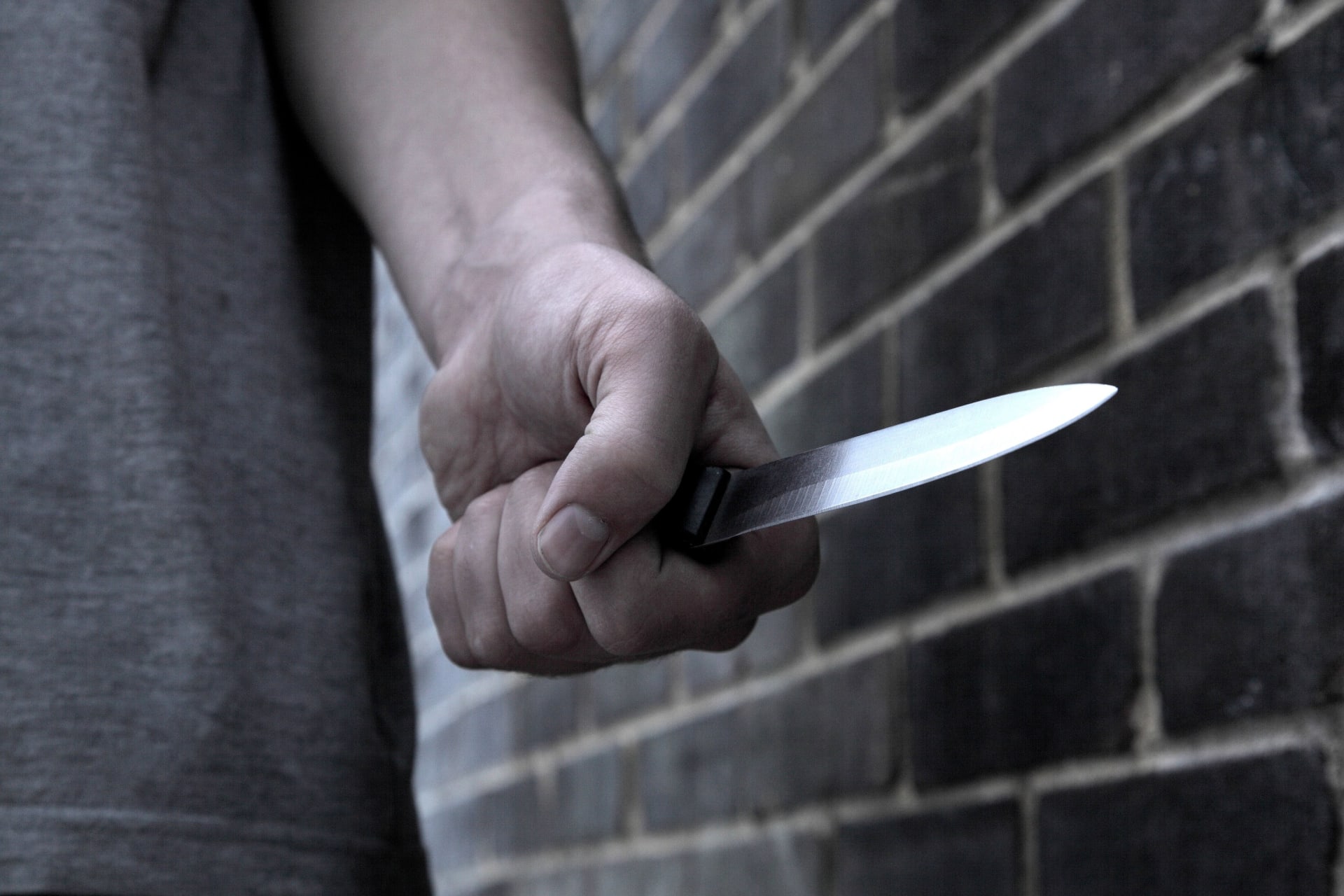 Žena na statku na Břeclavsku podle kriminalistů pobodala svého manžela nožem s dvaadvaceticentimetrovou čepelí. (Ilustrační foto)