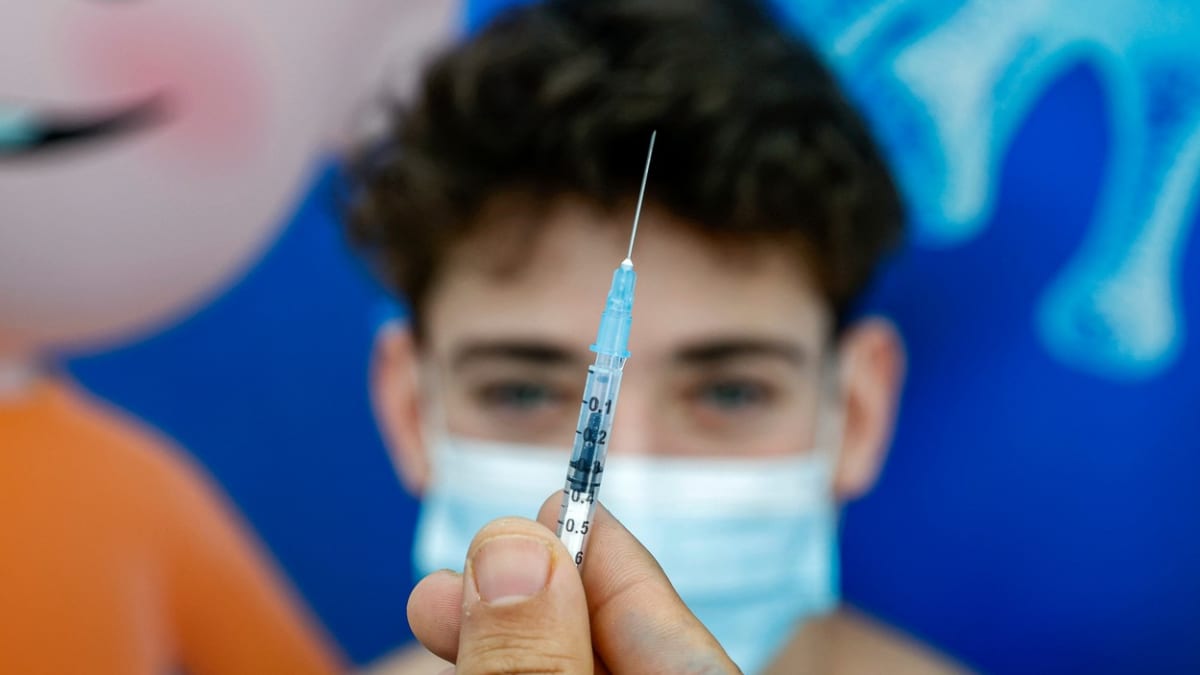 Očkování mladých lidí, ilustrační snímek