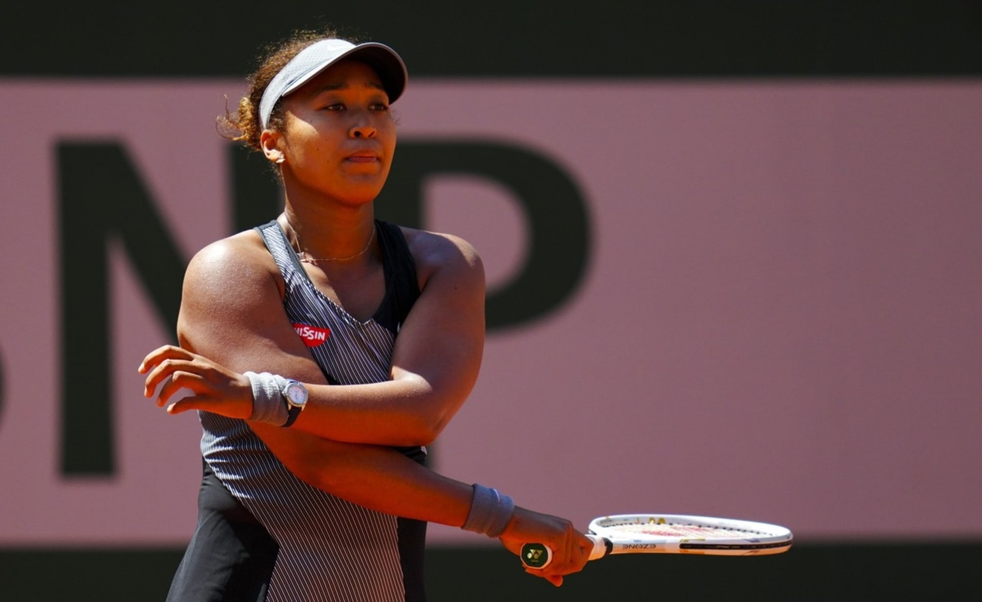 Naomi Ósakaová se překvapivě rozhodla odstoupit z probíhajícího Roland Garros.