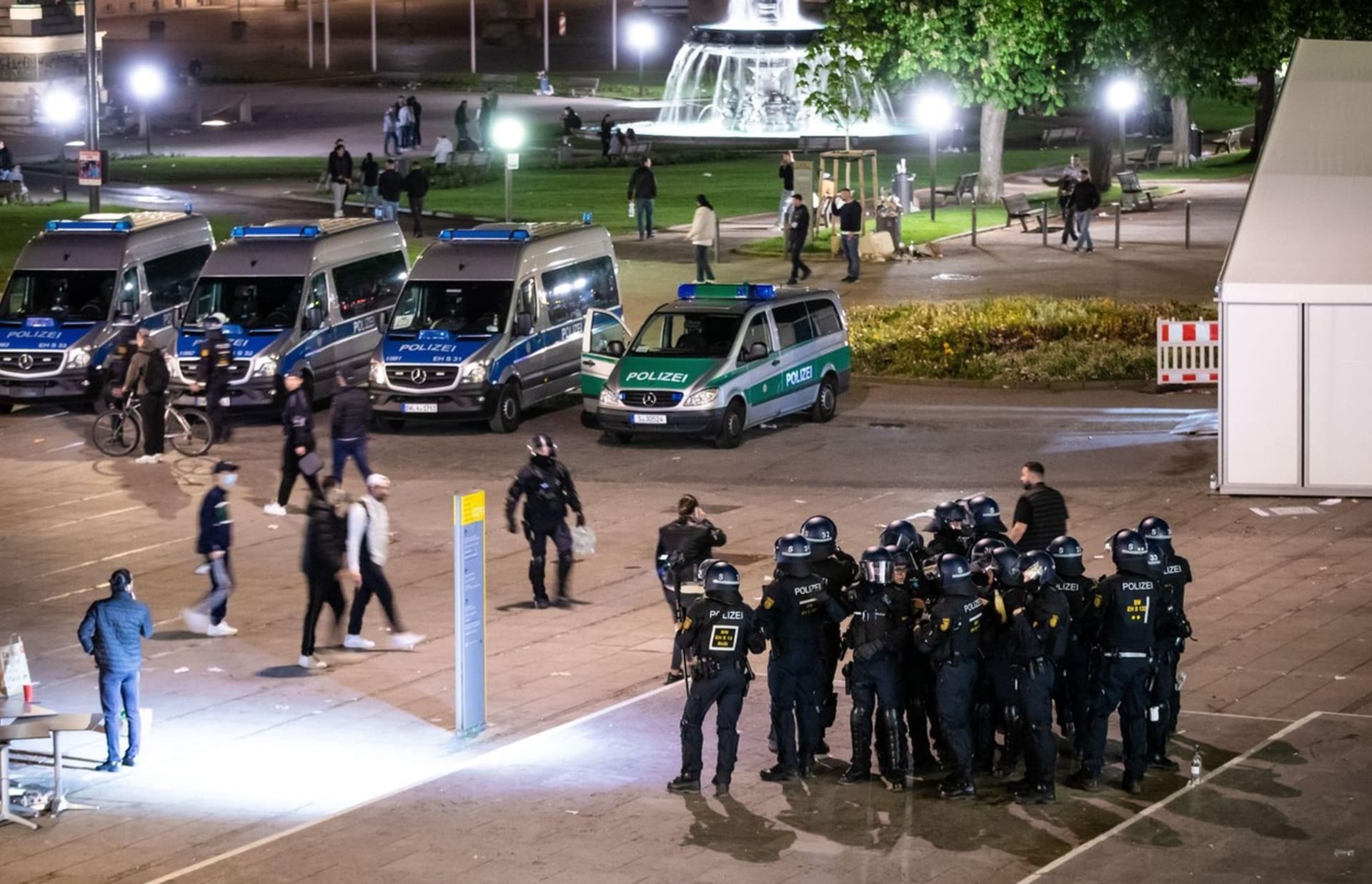 K incidentu došlo v sobotu večer na náměstí Kleiner Schlossplatz.