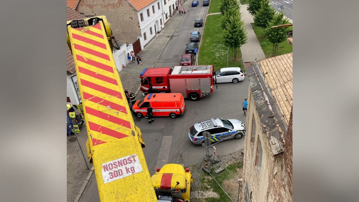 Muž byl převezen ve velmi vážném stavu do traumacentra v Ústí nad Labem.