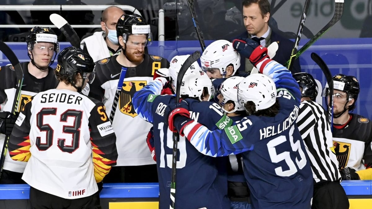 Hokejisté Spojených států amerických si suverénně dokráčeli pro bronzovou medaili z mistrovství světa.