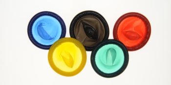 Sportovci v Tokiu vyfasují kondomy. Nenasazovat a přivézt domů, prosí výbor