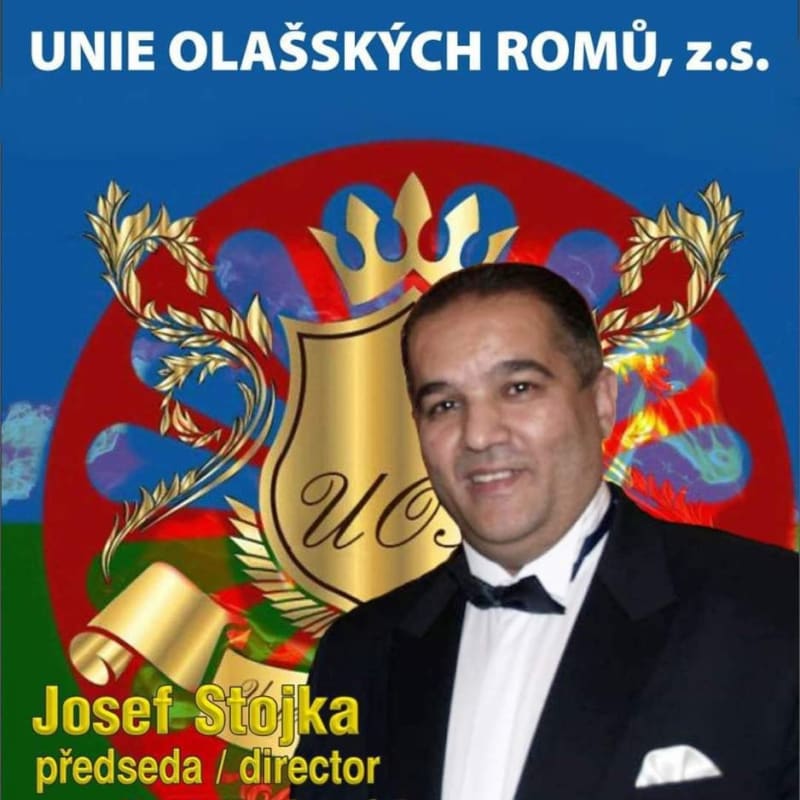 Josef Stojka na starším plakátu Unie olašských Romů
