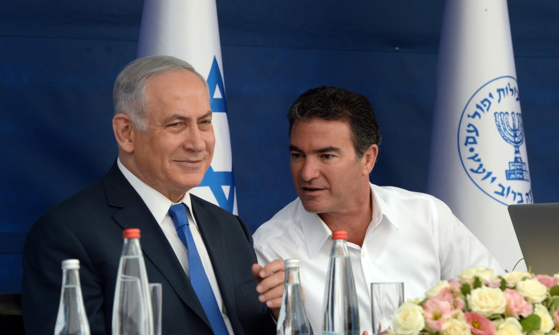 Izraelský premiér Benjamin Netanjahu a bývalý šéf Mosadu Yossi Cohen