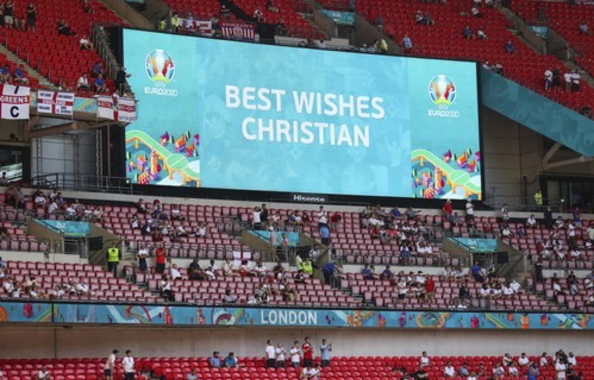 Podpora Christinan Eriksena na londýnském stadionu Wembley při zápase Anglie s Chorvatskem.