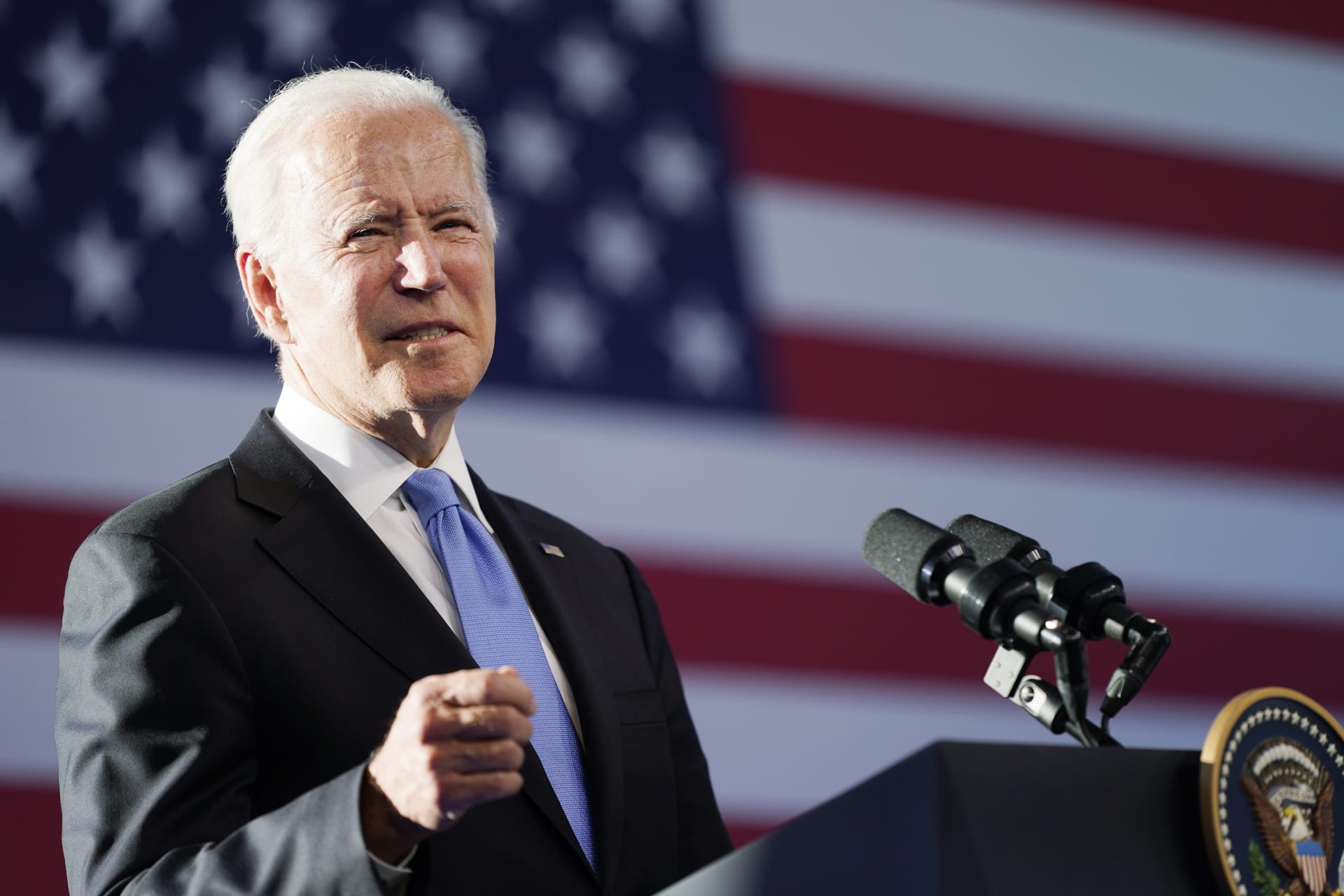 Joe Biden byl ještě v červenci přesvědčen, že vzestup Tálibánu v Afghánistánu je prakticky nemožný.