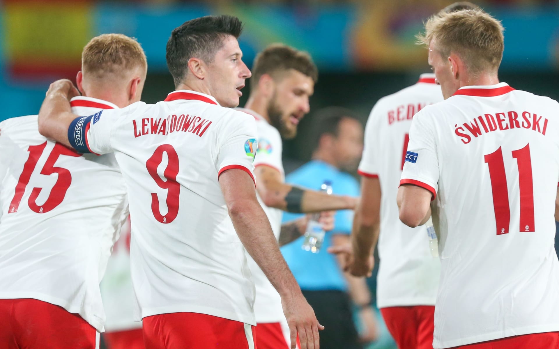 Radost Poláků po gólu Roberta Lewandowskiho (s číslem 9)