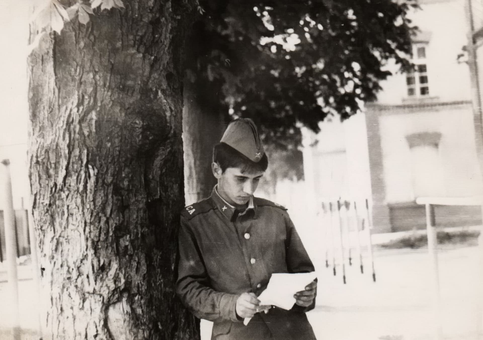 Dopis z domova. Sovětský voják v Olomouci. 