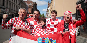 Chorvati vzali tryskáč a chtěli do Glasgow, skončili v Praze. Kvůli pivnici
