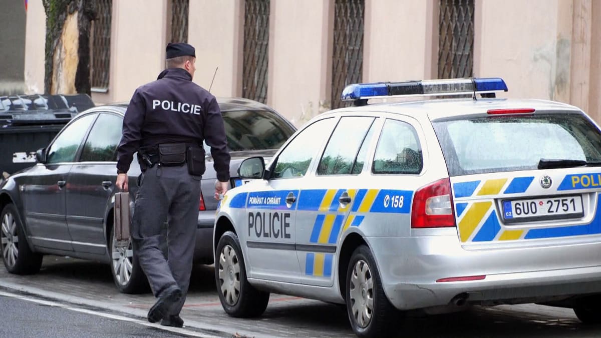 Policisté vypátrali hledanou patnáctiletou dívku z Mladé Boleslavi. (Ilustrační foto)