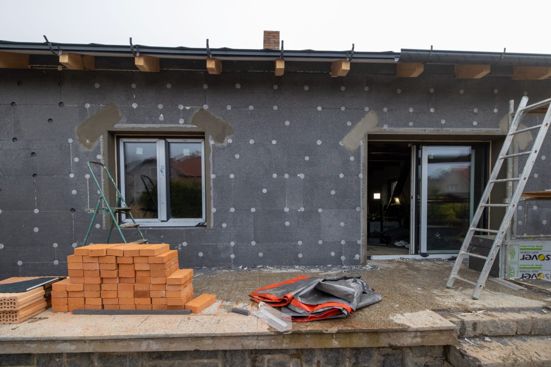 Polystyrenové desky jsou základem nového zateplovacího systému domu