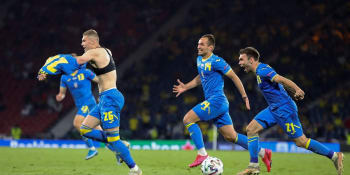 Poslední místo ve čtvrtfinále bere Ukrajina. Švédsko zlomila v závěru prodloužení