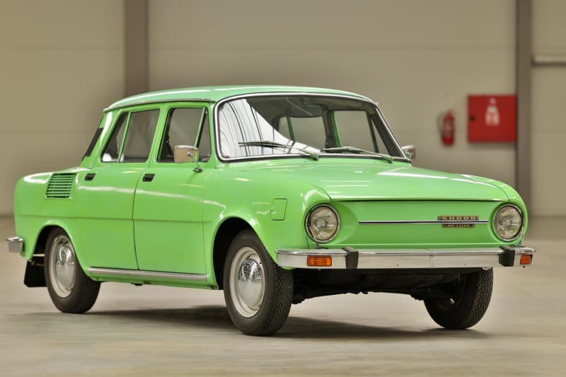 Škoda 100 L byla vydražena za 1 850 000 Kč. 