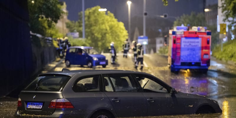 Německo trápí silné deště a bouřky, idem zatopily sklepy